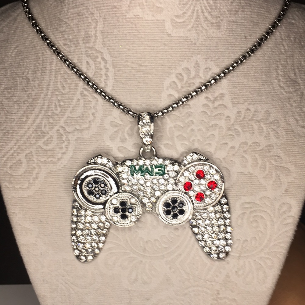 Game controller pendant with chain